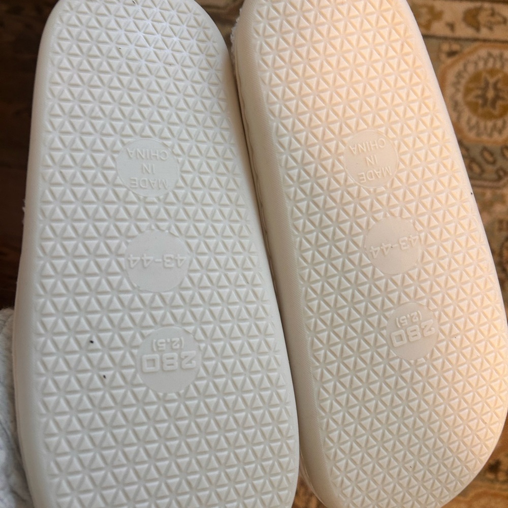 Nordic peace slippers - Picture 2 of 4